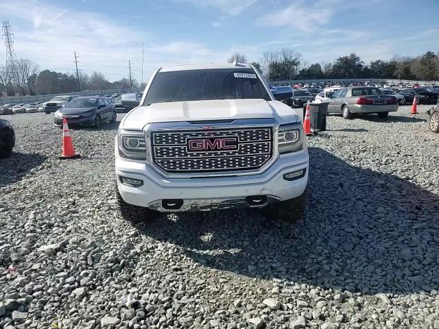 2017 GMC Sierra - Image 10