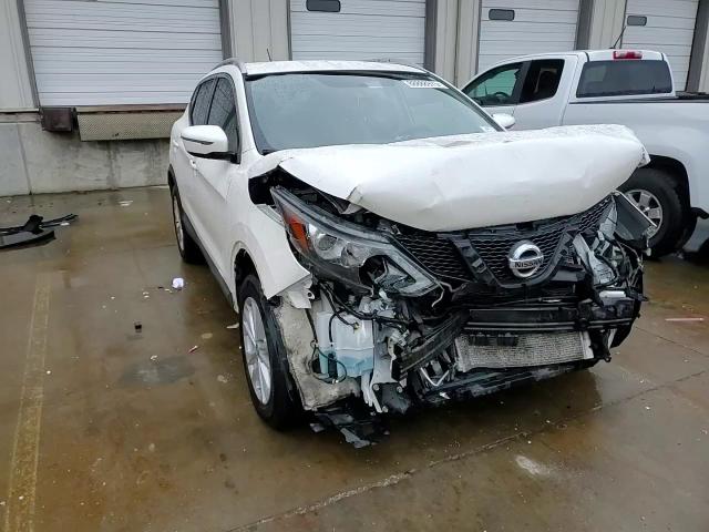 2017 Nissan Rogue - Image 12