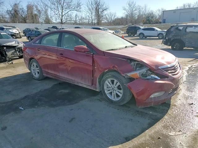 2013 Hyundai Sonata - Image 11
