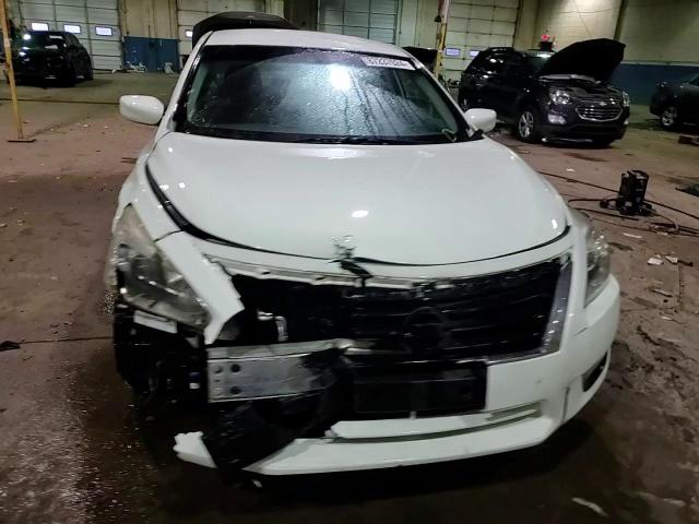 2015 Nissan Altima - Image 13