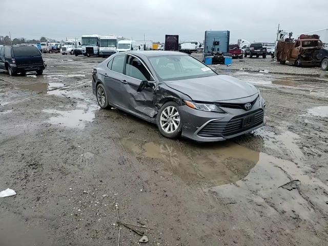 2024 Toyota Camry - Image 11