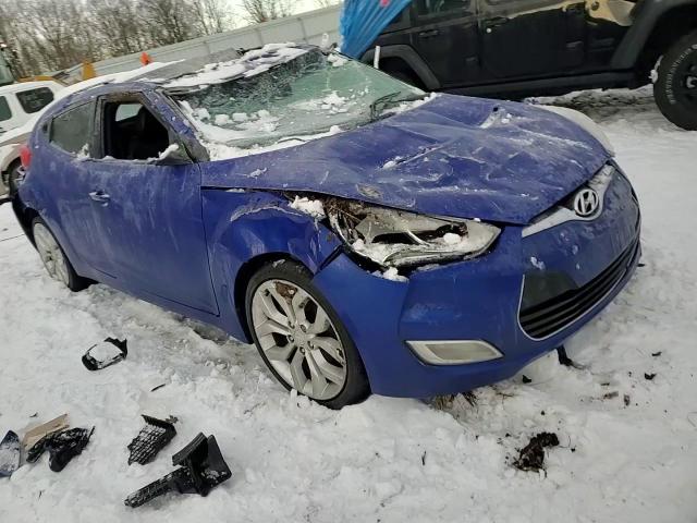 2012 Hyundai Veloster - Image 14