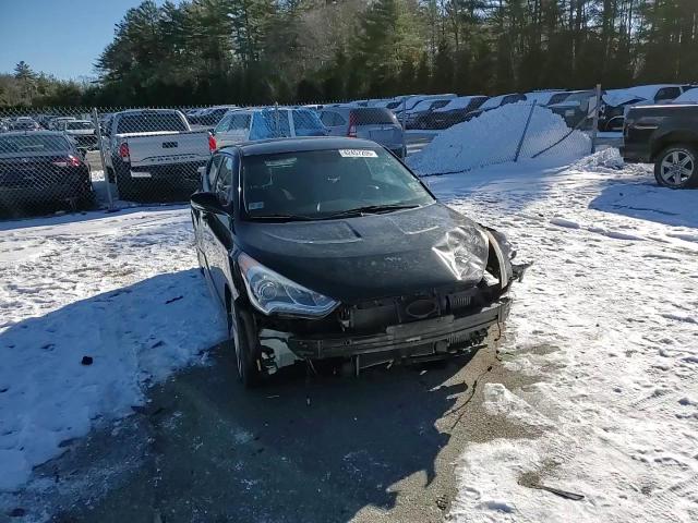 2015 Hyundai Veloster - Image 10