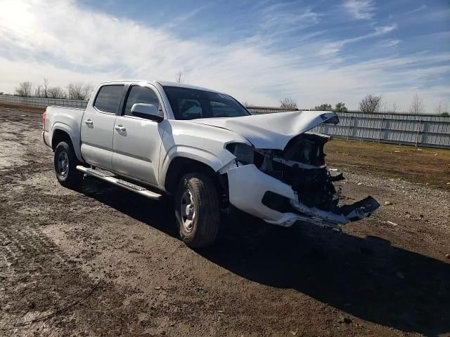 2019 Toyota Tacoma - Image 10