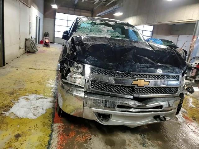 2012 Chevrolet Silverado - Image 11