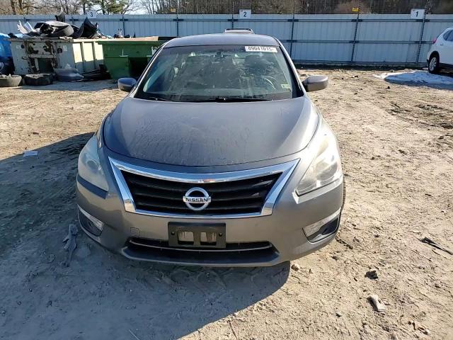 2015 Nissan Altima - Image 10