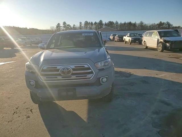 2018 Toyota Tacoma - Image 10