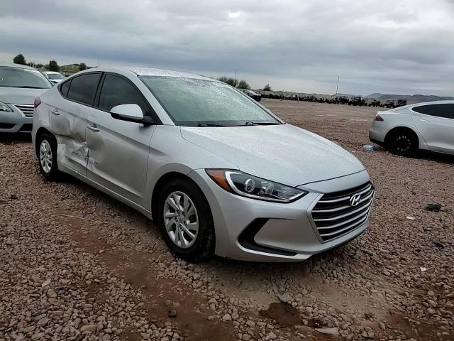 2018 Hyundai Elantra - Image 10