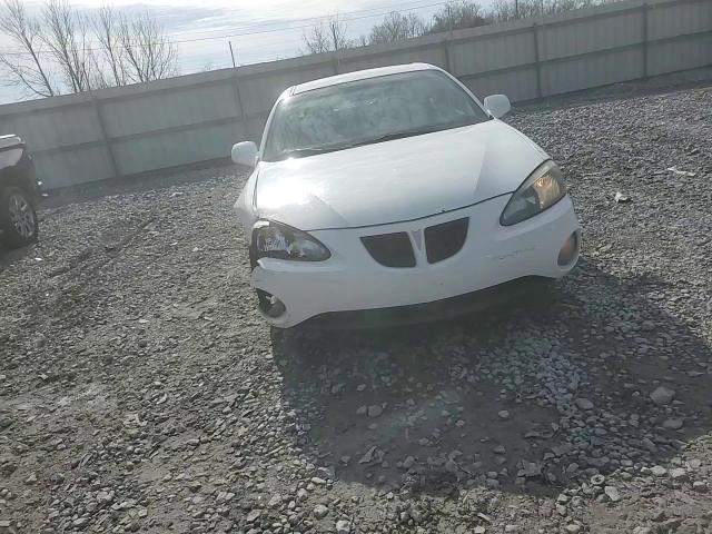 2006 Pontiac Grand Prix - Image 11