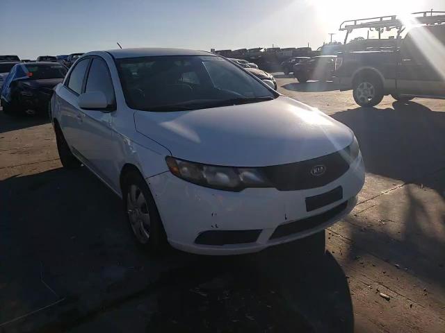 2010 Kia Forte - Image 10