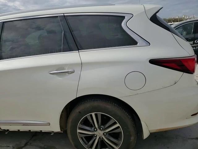 2017 Infiniti QX60 - Image 12