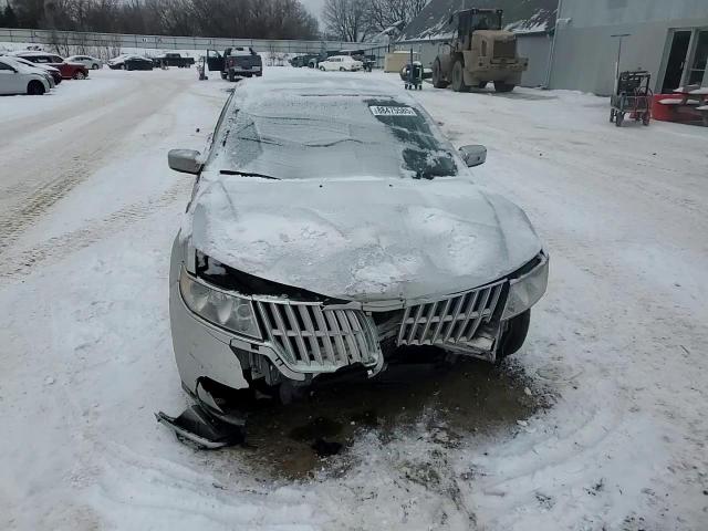 2012 Lincoln MKZ - Image 10