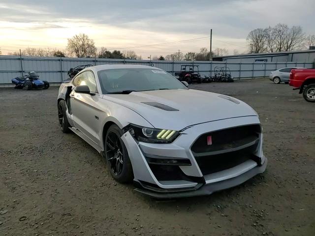 2015 Ford Mustang - Image 10