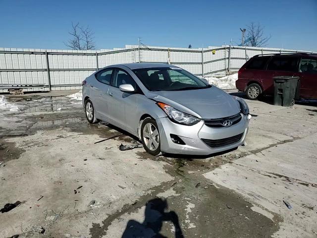 2013 Hyundai Elantra - Image 11