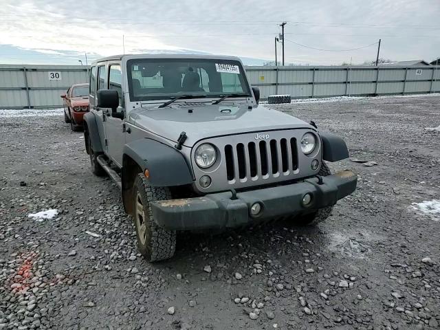 2018 Jeep Wrangler - Image 11