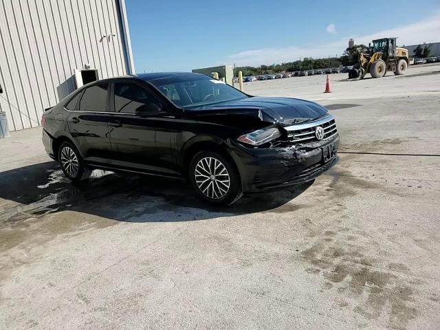 2019 Volkswagen Jetta - Image 13