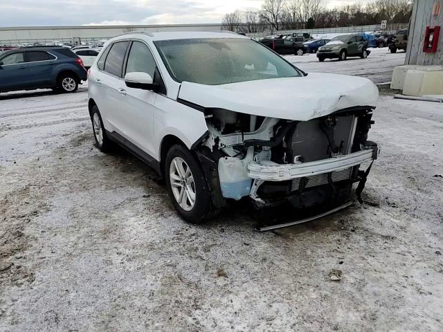 2019 Ford Edge - Image 12