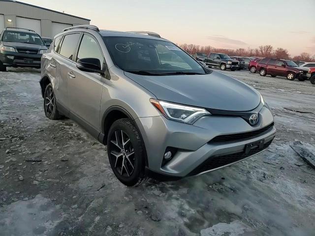 2018 Toyota RAV 4 - Image 12