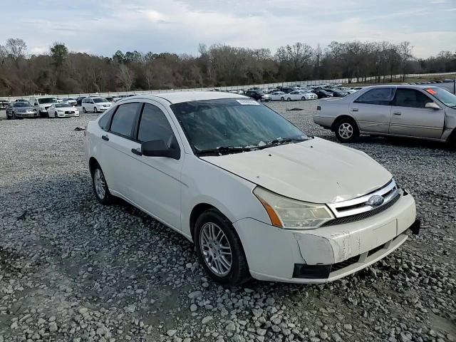 2010 Ford Focus - Image 10