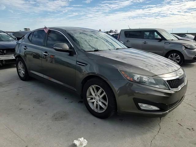 2012 Kia Optima - Image 10