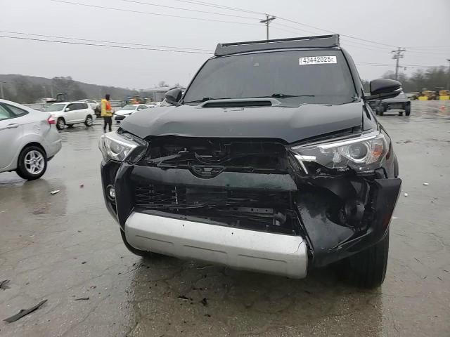 2021 Toyota 4Runner - Image 12