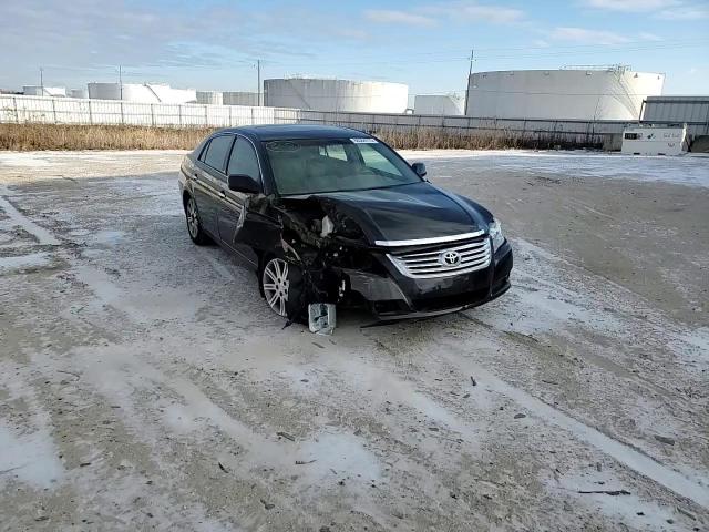 2010 Toyota Avalon - Image 10