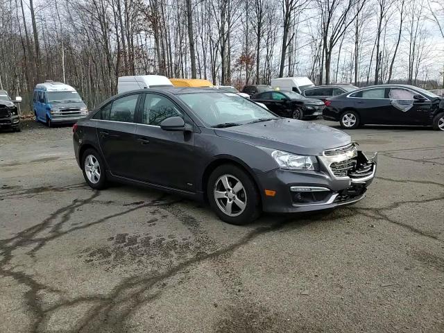 2016 Chevrolet Cruze - Image 11
