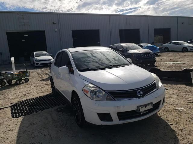 2010 Nissan Versa - Image 11