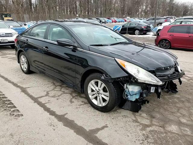 2014 Hyundai Sonata - Image 13
