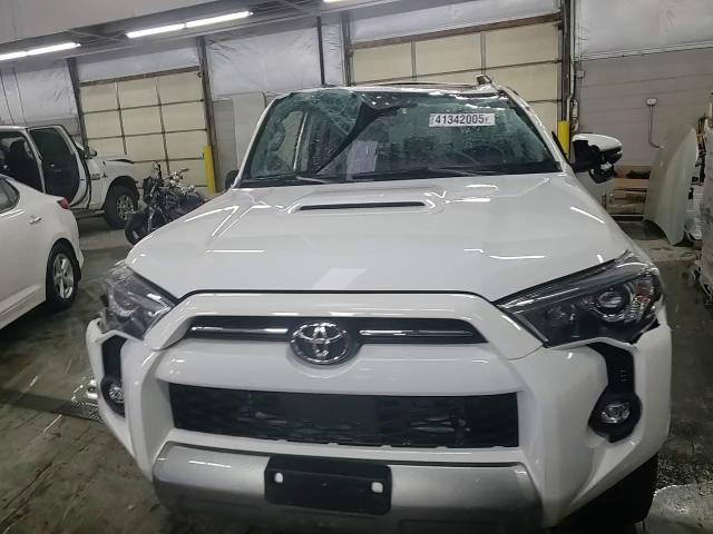 2021 Toyota 4Runner - Image 14