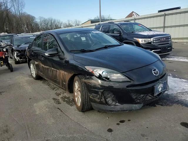 2013 Mazda 3 - Image 10