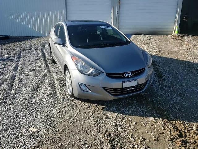 2012 Hyundai Elantra - Image 13