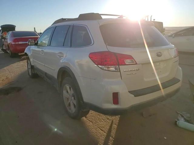 2014 Subaru Outback - Image 11
