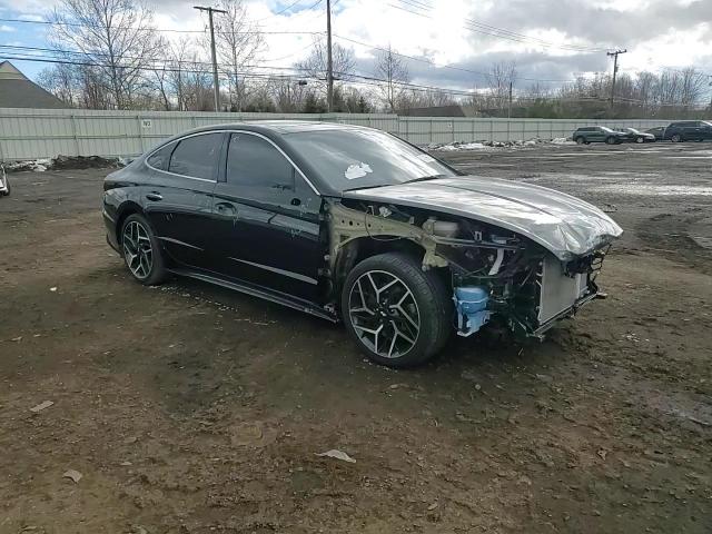 2023 Hyundai Sonata - Image 11