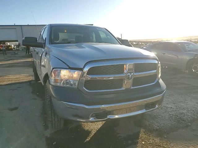 2016 RAM 1500 - Image 13