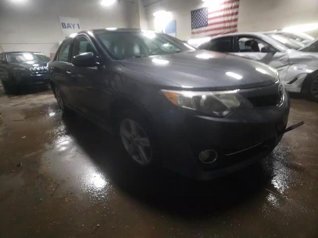 2012 Toyota Camry - Image 14