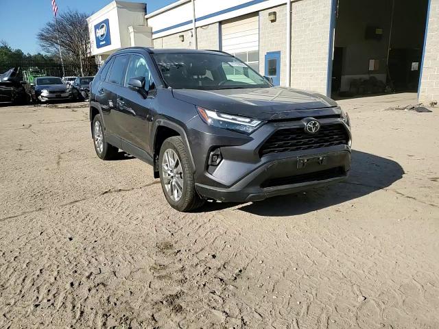 2024 Toyota RAV 4 - Image 11
