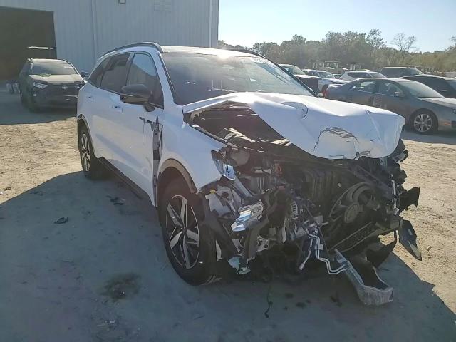 2023 Kia Sorento - Image 15