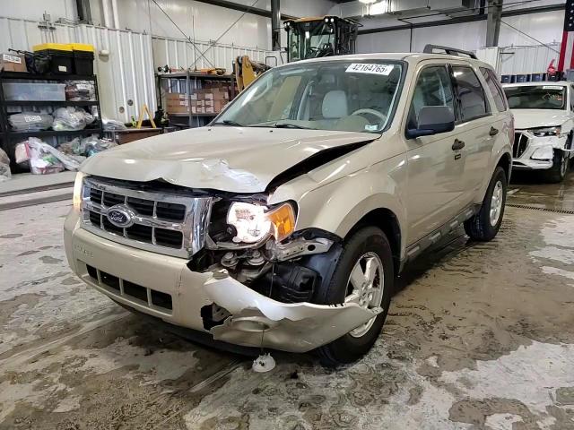 2011 Ford Escape - Image 12