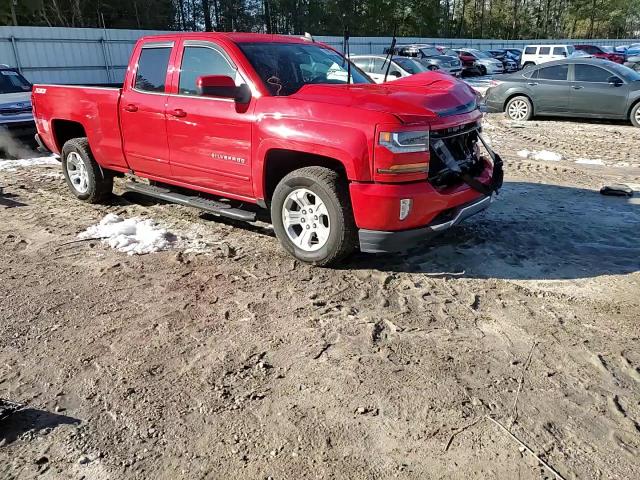 2016 Chevrolet Silverado - Image 11