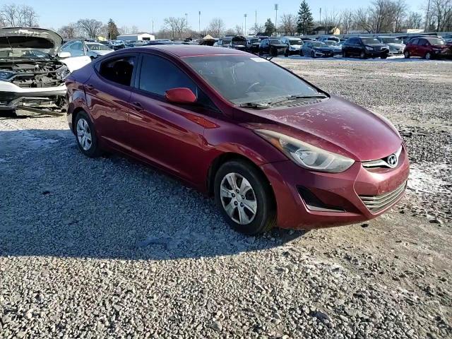 2016 Hyundai Elantra - Image 10