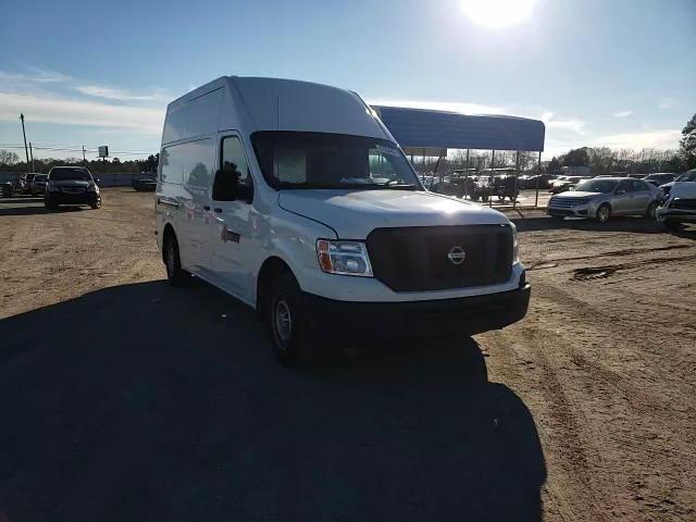 2014 Nissan NV - Image 12