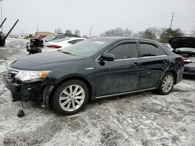 2012 Toyota Camry - Image 10