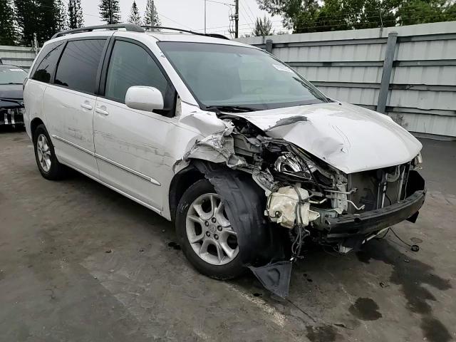 2005 Toyota Sienna - Image 11
