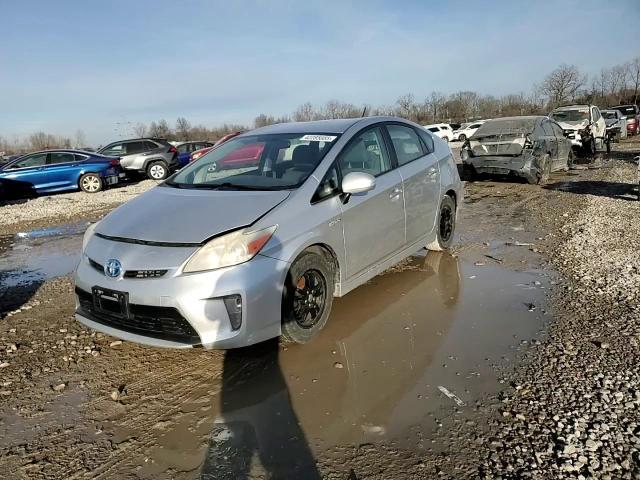 2012 Toyota Prius - Image 10
