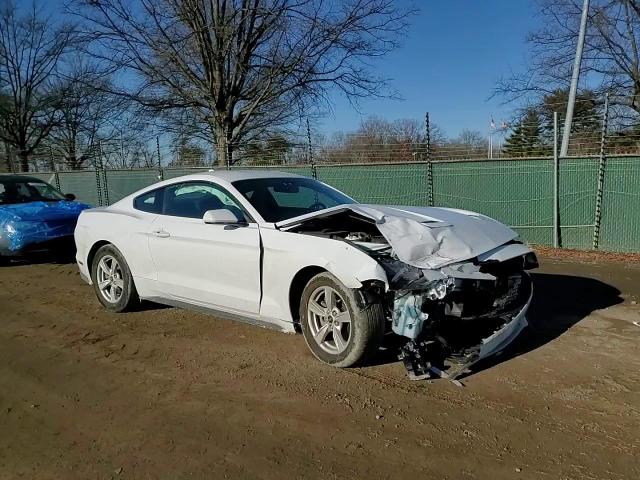 2020 Ford Mustang - Image 10