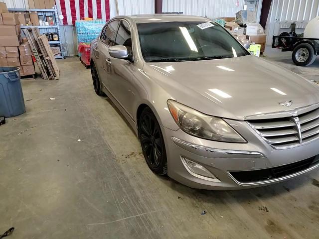 2012 Hyundai Genesis - Image 10