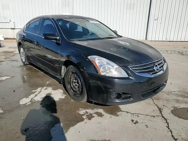 2012 Nissan Altima - Image 14