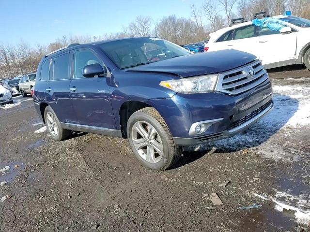 2011 Toyota Highlander - Image 11