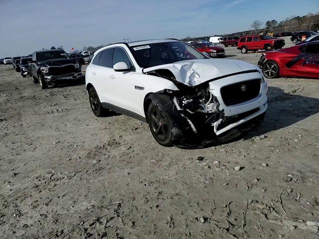 2019 Jaguar F-Pace - Image 12